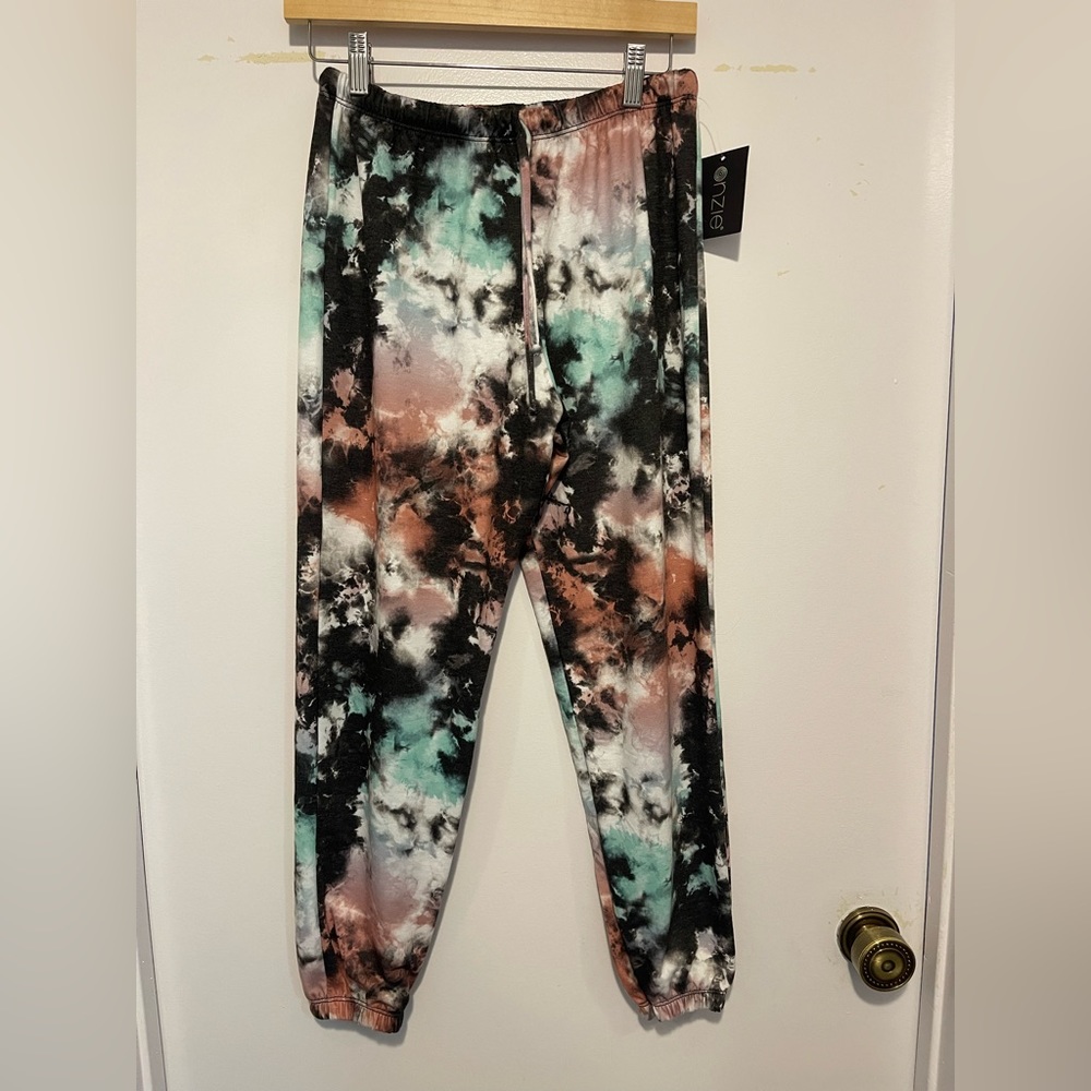 Onzie Tie Dye Joggers